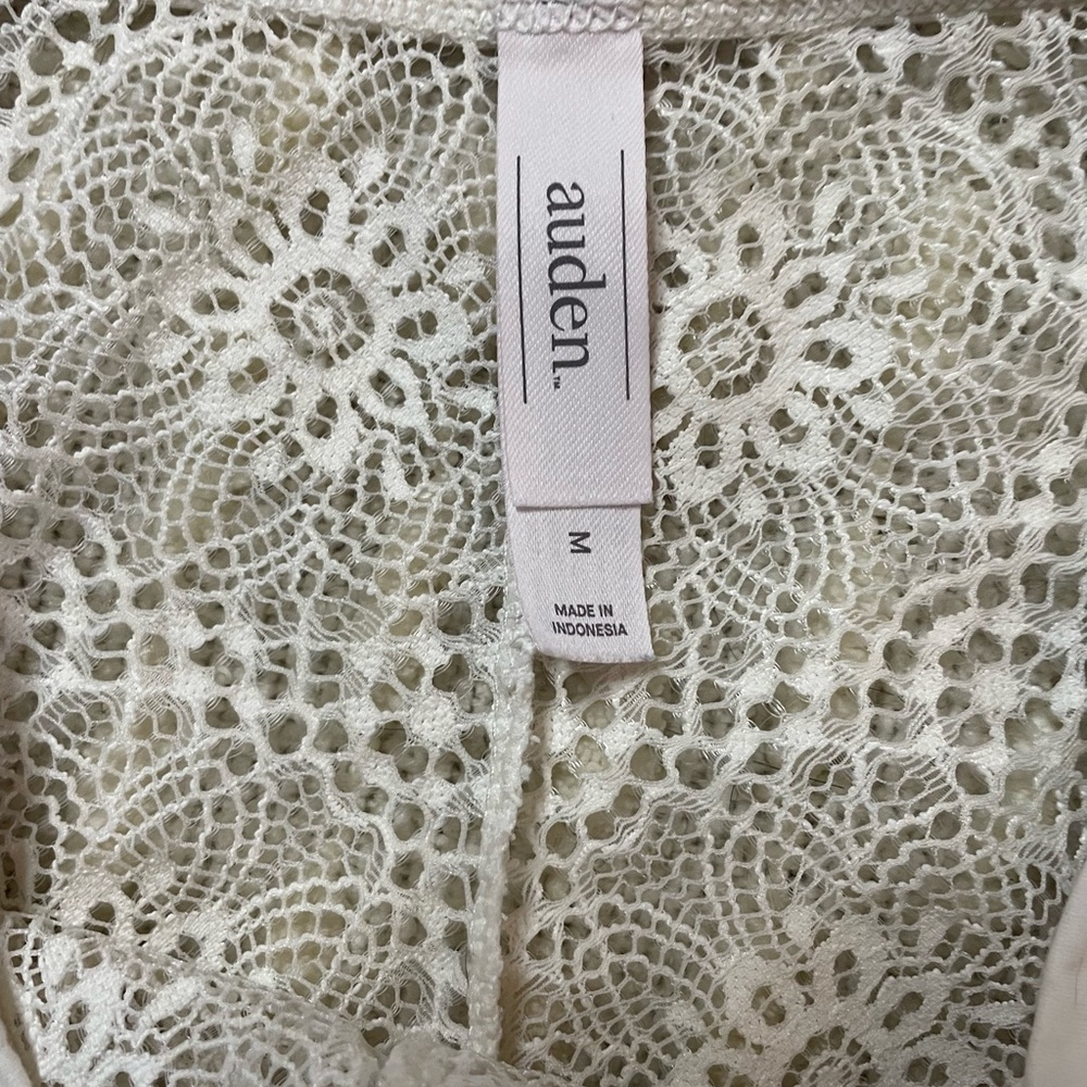 NWOT white lace
